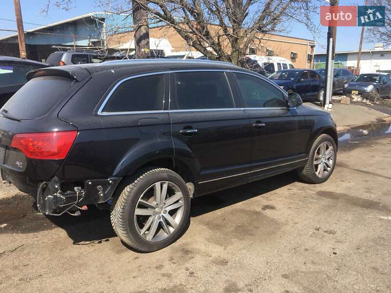 Внедорожник / Кроссовер Audi Q7 2013 в Днепре