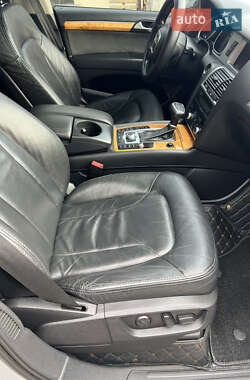 Внедорожник / Кроссовер Audi Q7 2007 в 