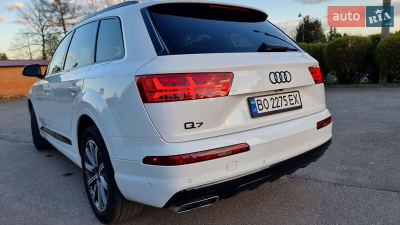 Позашляховик / Кросовер Audi Q7 2018 в Тернополі