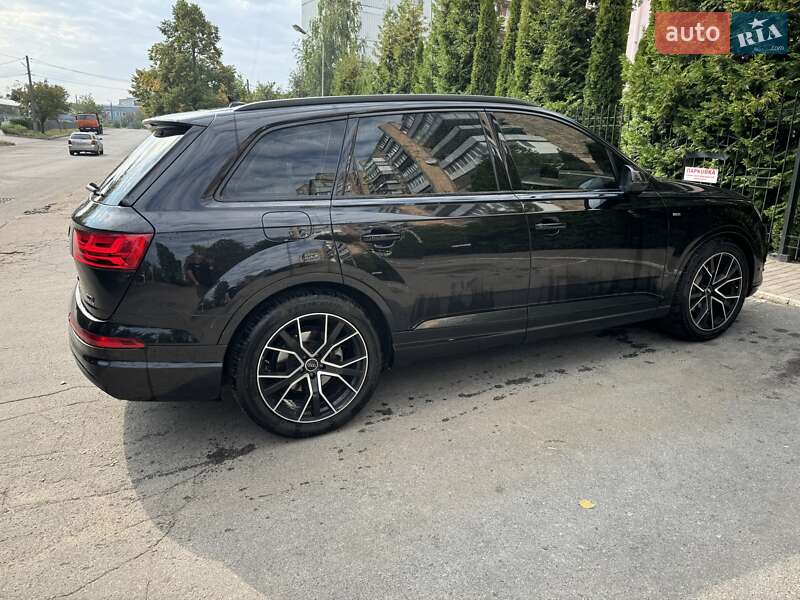 Audi Q7 2018