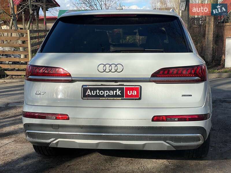 Внедорожник / Кроссовер Audi Q7 2020 в Киеве