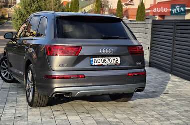 Внедорожник / Кроссовер Audi Q7 2017 в 