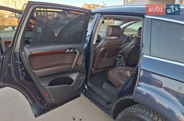 Внедорожник / Кроссовер Audi Q7 2012 в 