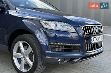 Внедорожник / Кроссовер Audi Q7 2012 в 