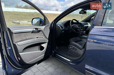 Внедорожник / Кроссовер Audi Q7 2012 в 