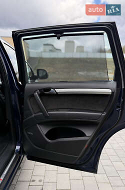Внедорожник / Кроссовер Audi Q7 2012 в 