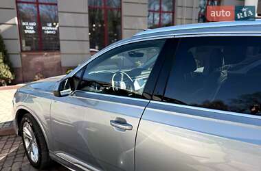 Внедорожник / Кроссовер Audi Q7 2022 в 