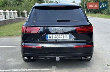 Внедорожник / Кроссовер Audi Q7 2015 в 