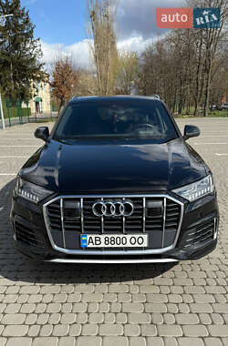 Внедорожник / Кроссовер Audi Q7 2020 в 