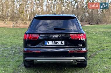 Позашляховик / Кросовер Audi Q7 2017 в 