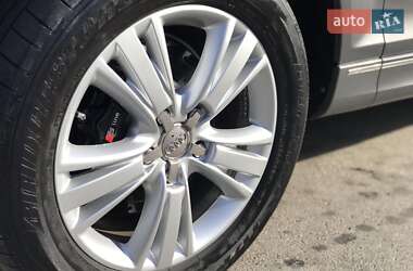Внедорожник / Кроссовер Audi Q7 2010 в 