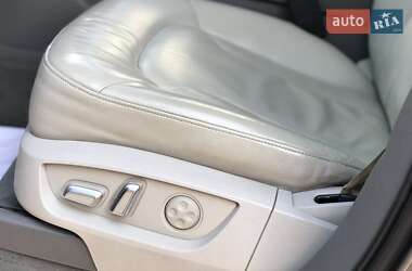 Внедорожник / Кроссовер Audi Q7 2010 в 