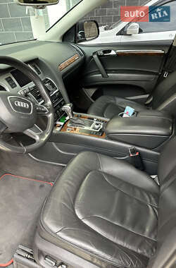 Внедорожник / Кроссовер Audi Q7 2013 в 