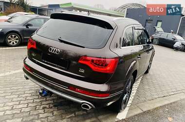 Внедорожник / Кроссовер Audi Q7 2012 в 