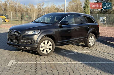 Внедорожник / Кроссовер Audi Q7 2014 в 