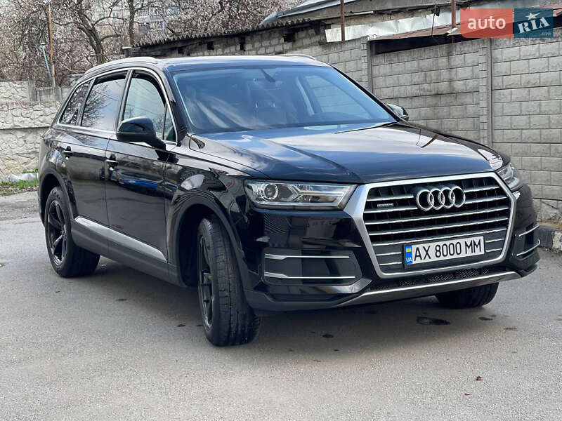 Внедорожник / Кроссовер Audi Q7 2018 в Харькове