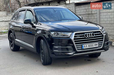 Внедорожник / Кроссовер Audi Q7 2018 в 