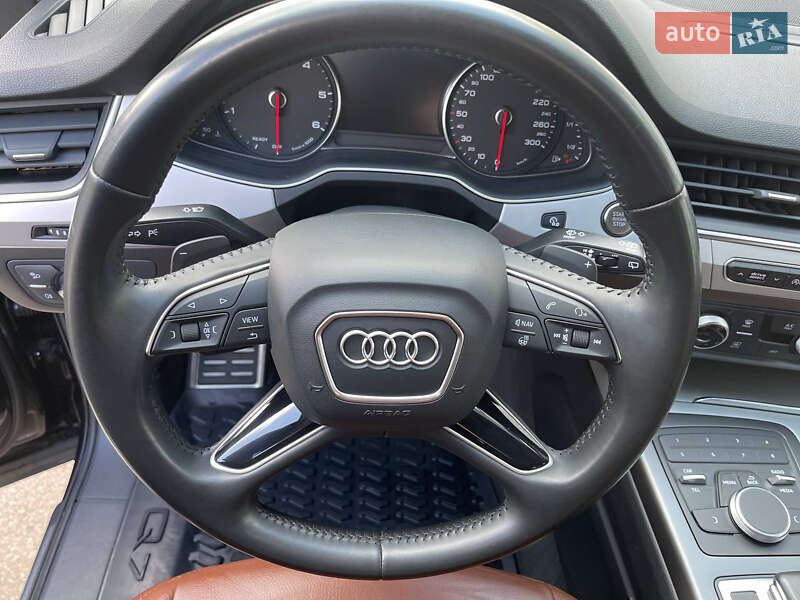 Внедорожник / Кроссовер Audi Q7 2018 в Харькове