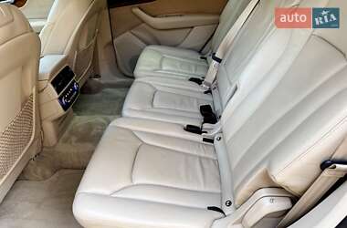 Внедорожник / Кроссовер Audi Q7 2016 в 