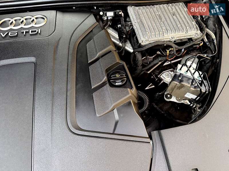 Внедорожник / Кроссовер Audi Q7 2016 в Хмельницком