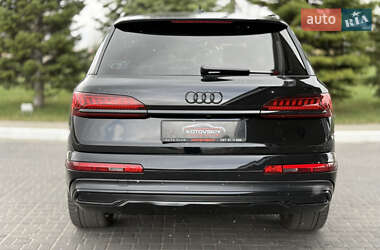 Внедорожник / Кроссовер Audi Q7 2020 в 