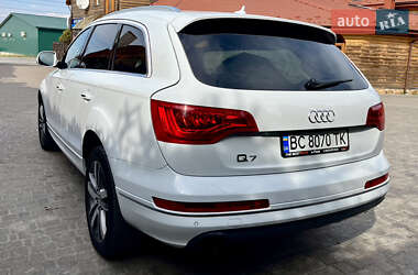 Позашляховик / Кросовер Audi Q7 2012 в 