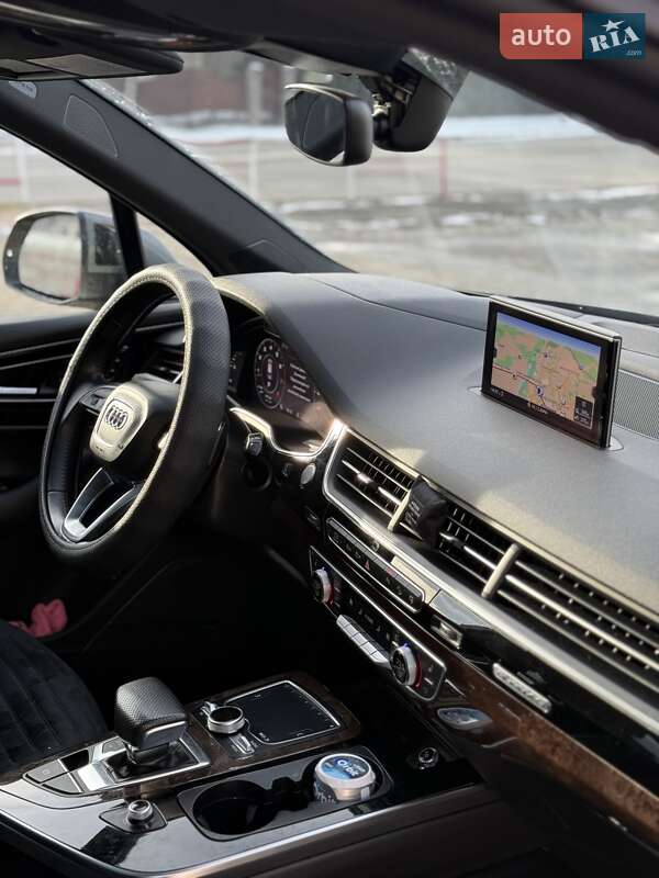 Внедорожник / Кроссовер Audi Q7 2016 в Коломые