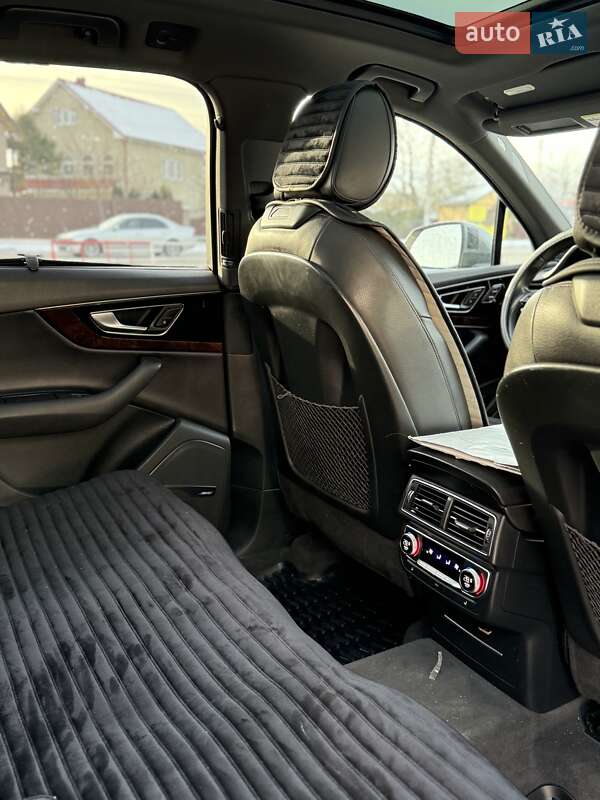 Внедорожник / Кроссовер Audi Q7 2016 в Коломые