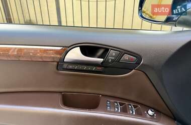 Позашляховик / Кросовер Audi Q7 2012 в 