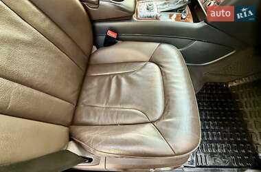 Позашляховик / Кросовер Audi Q7 2012 в 