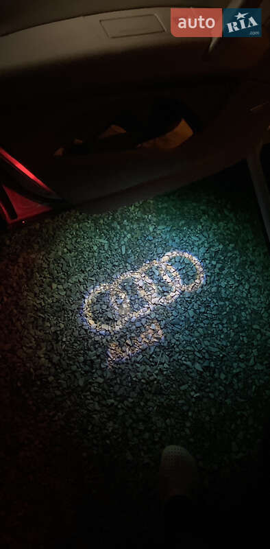 Позашляховик / Кросовер Audi Q7 2014 в Яремчі