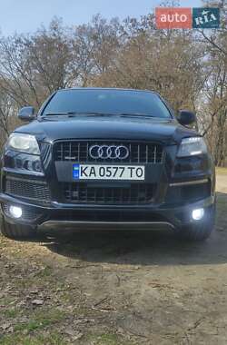Внедорожник / Кроссовер Audi Q7 2014 в 