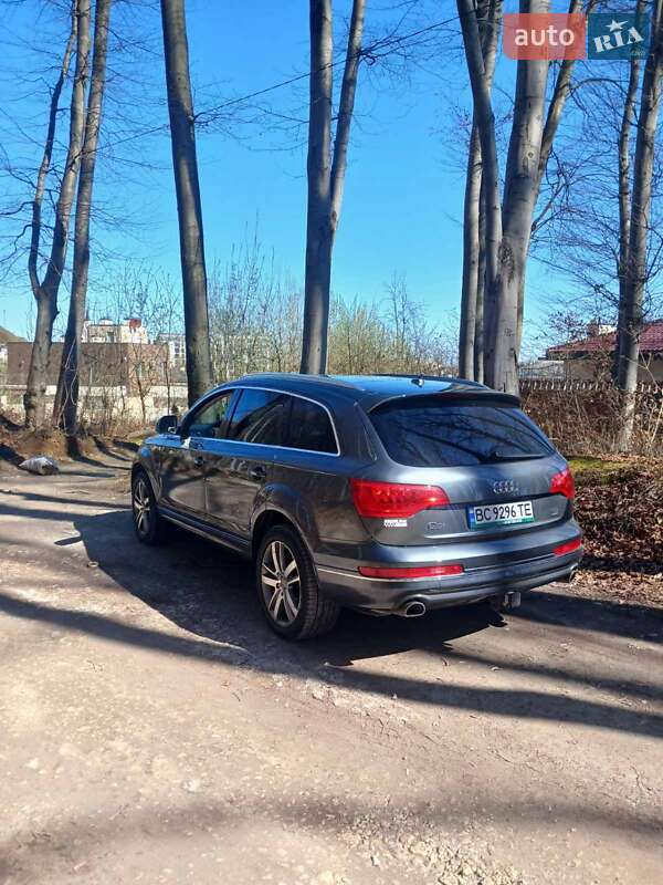 Внедорожник / Кроссовер Audi Q7 2015 в Винниках