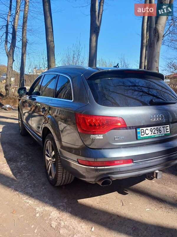 Внедорожник / Кроссовер Audi Q7 2015 в Винниках
