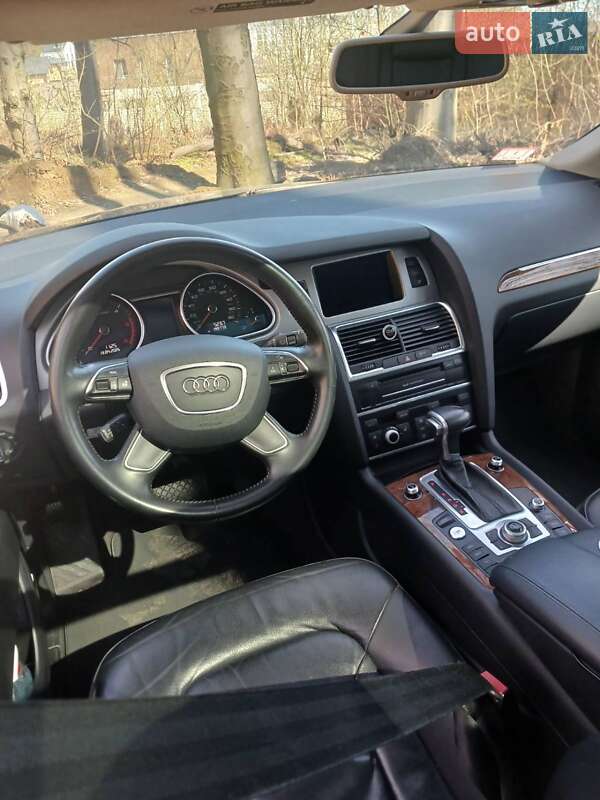 Внедорожник / Кроссовер Audi Q7 2015 в Винниках