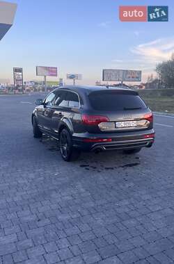 Внедорожник / Кроссовер Audi Q7 2010 в 