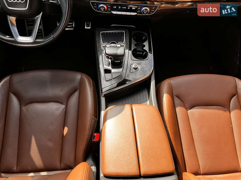 Внедорожник / Кроссовер Audi Q7 2018 в Киеве
