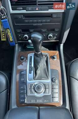 Внедорожник / Кроссовер Audi Q7 2007 в 