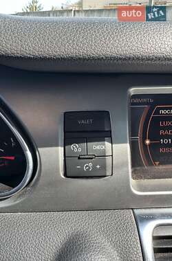 Внедорожник / Кроссовер Audi Q7 2007 в 