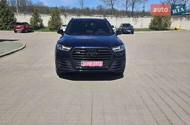 Позашляховик / Кросовер Audi Q7 2019 в 