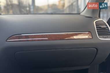 Позашляховик / Кросовер Audi Q7 2013 в 