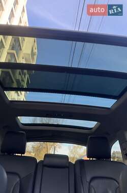Позашляховик / Кросовер Audi Q7 2013 в 