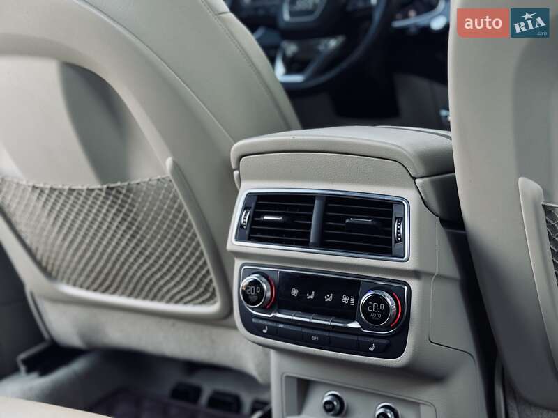 Внедорожник / Кроссовер Audi Q7 2017 в Житомире