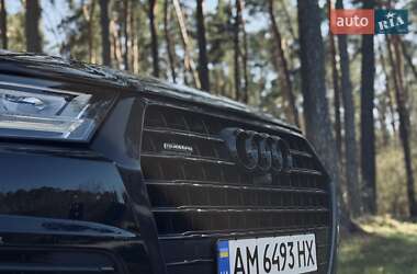 Внедорожник / Кроссовер Audi Q7 2017 в 