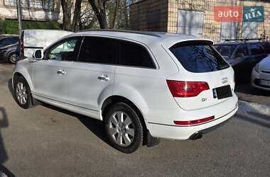 Позашляховик / Кросовер Audi Q7 2013 в 