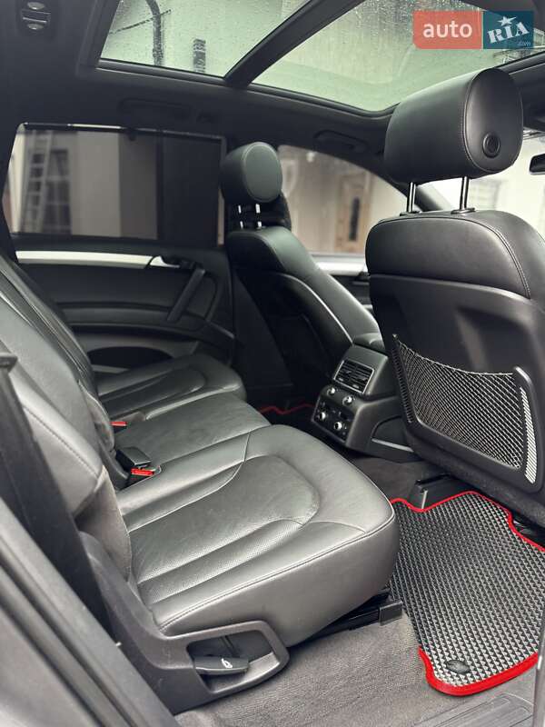 Внедорожник / Кроссовер Audi Q7 2012 в Яремче
