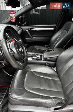 Внедорожник / Кроссовер Audi Q7 2012 в 