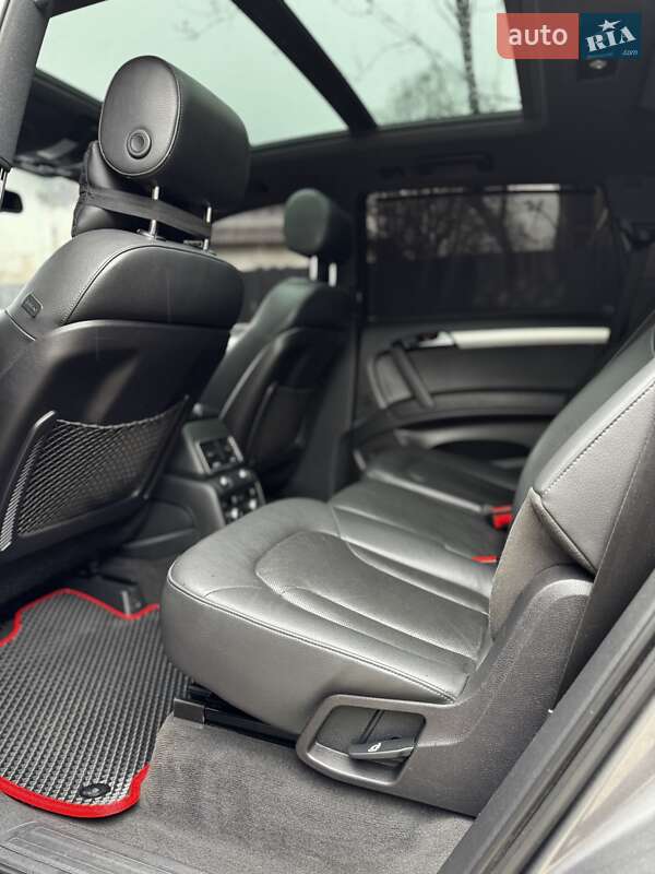 Внедорожник / Кроссовер Audi Q7 2012 в Яремче