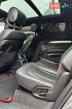 Внедорожник / Кроссовер Audi Q7 2012 в 