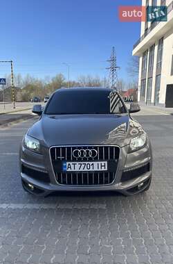 Внедорожник / Кроссовер Audi Q7 2012 в 